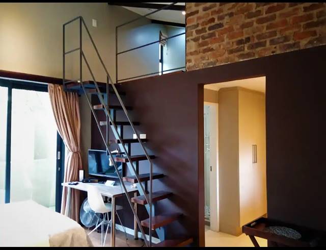 10 BEDROOM HOUSE FOR SALE IN ORCHARDS